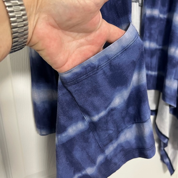LOGO by Lori Goldstein SO SOFT Blue Tie-Dye Cardigan. - Picture 11 of 14